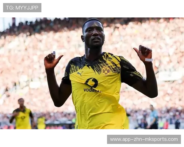 多特门前头球决断能力令人惊艳，成为球队制胜的关键利器